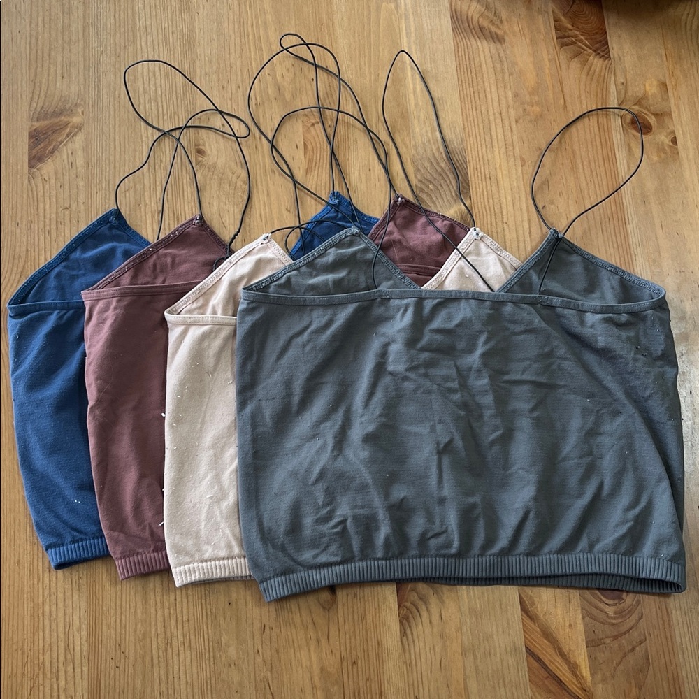Free People M/L Lot of 4 Cropped Camis/Longline Bras - Picture 3 of 3